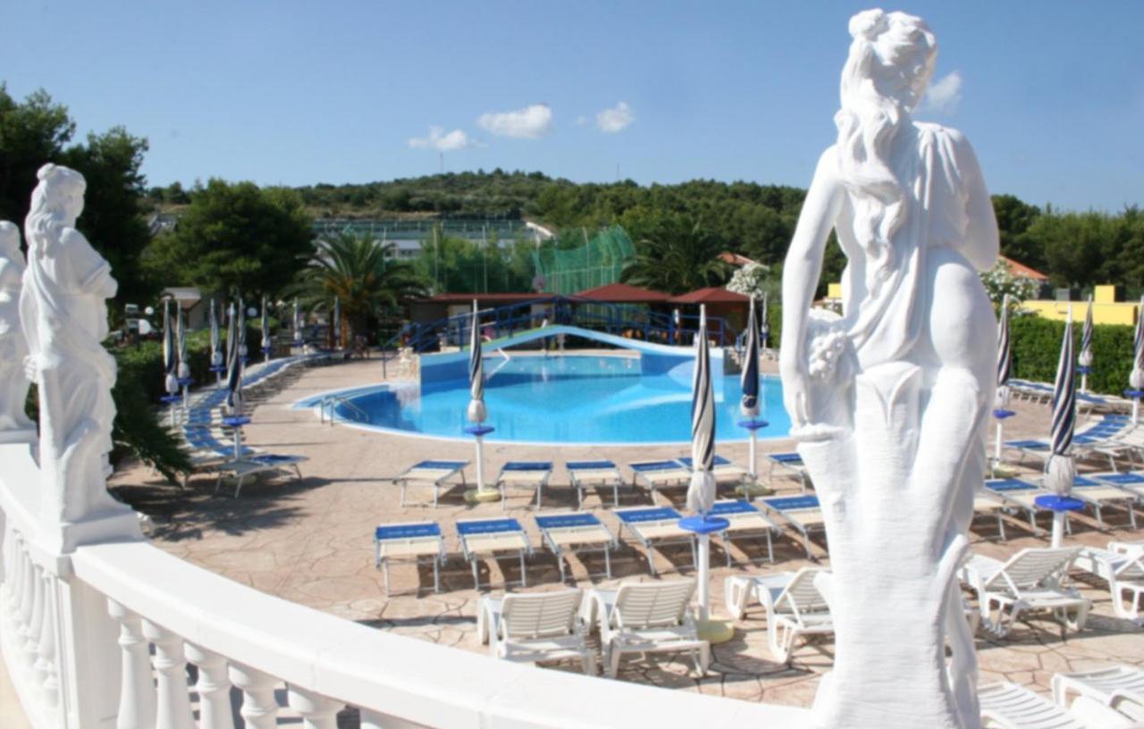 Green Park Village Vieste Bagian luar foto